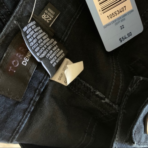 Torrid Skinny Leg Blue Denim Stretch Jeans NWT 22 - Picture 6 of 6